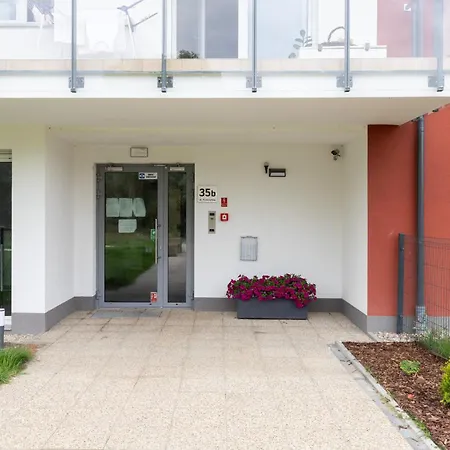 Modern With Balcony And Parking In By Renters Gdańsk