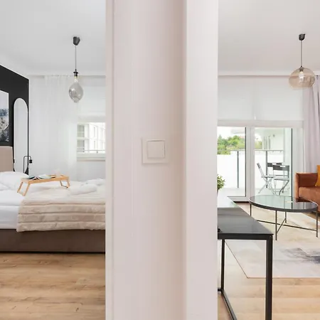 Apartment Modern With Balcony And Parking In By Renters